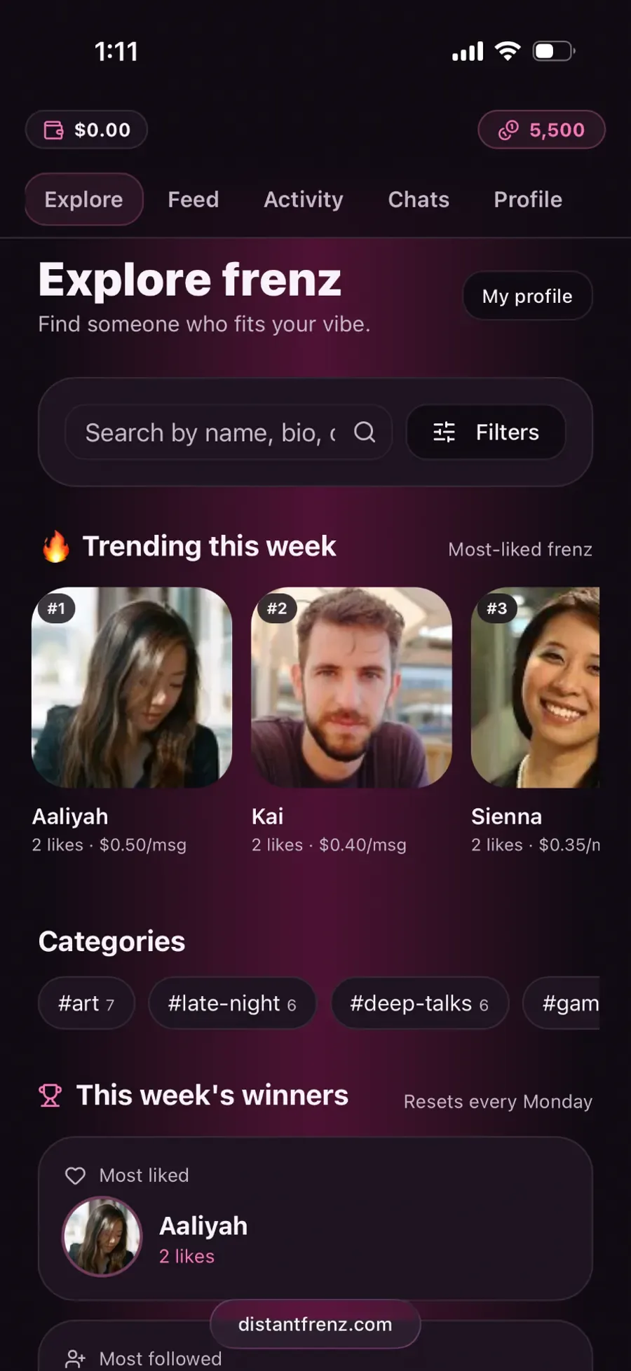DistantFrenz Explore tab showing trending Frenz